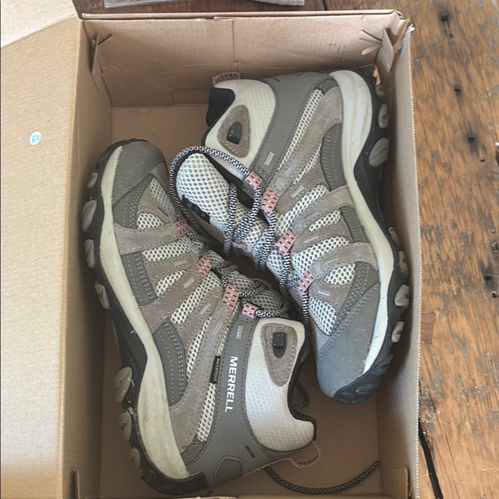 Merrell Women’s Alverstone 2 Boots